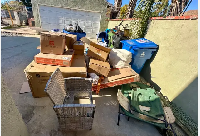 Swift and Efficient: Junk Removal Service Tigard Experts post thumbnail image